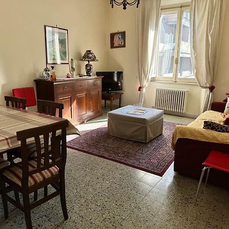 Appartamento Vicino Al Centro 皮斯托亚 外观 照片