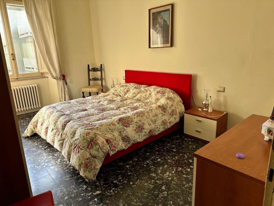 Appartamento Vicino Al Centro 皮斯托亚 外观 照片